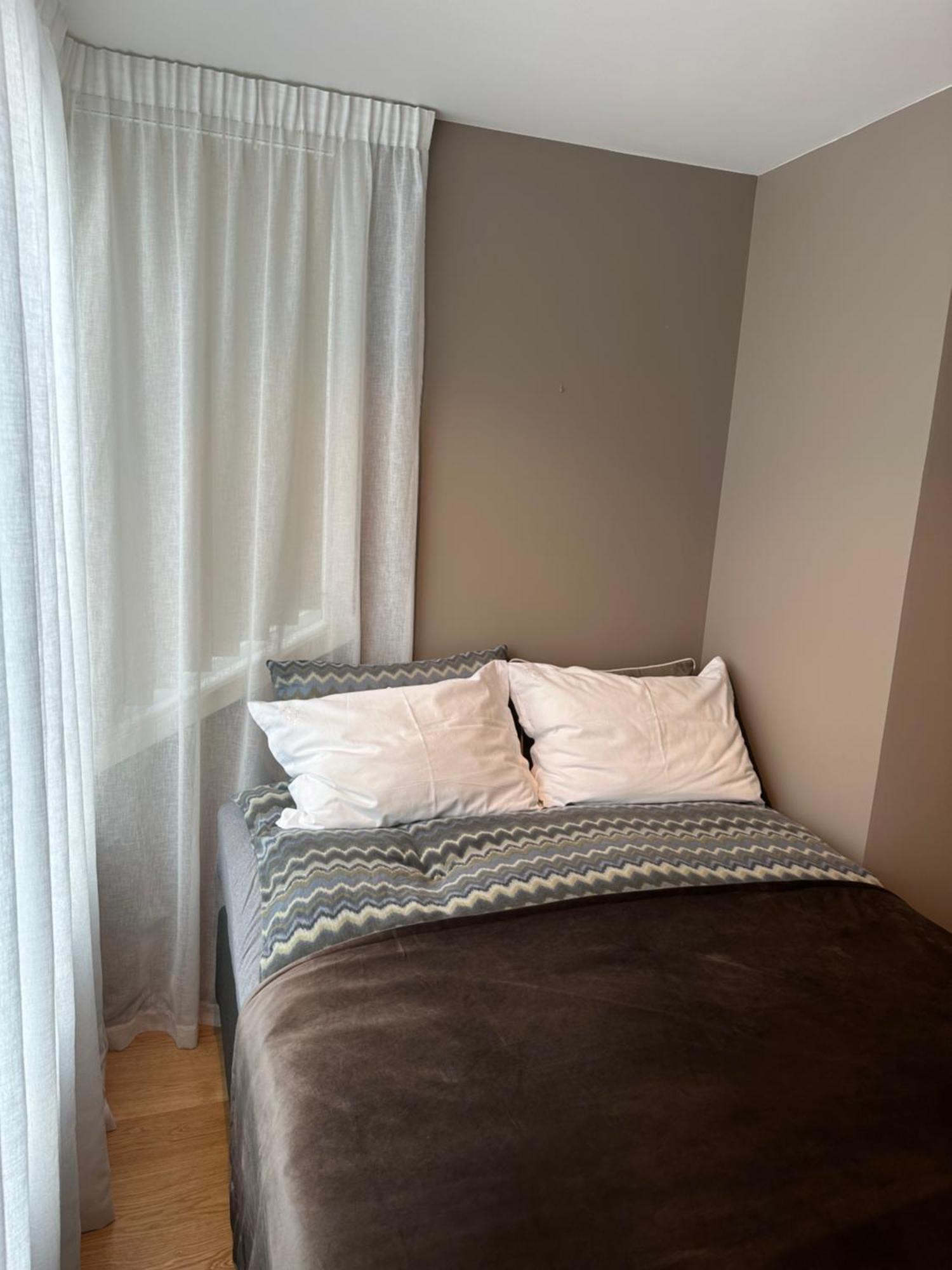Urban And Quiet Apartment In City Centrum Тромсё Экстерьер фото